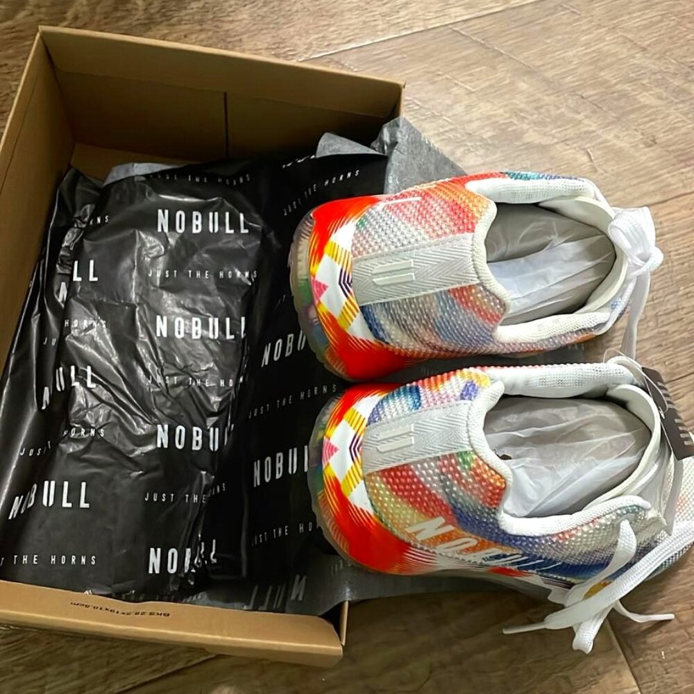 NOBULL, UNISEX(MEN- 5 US, WOMEN-  6.5 US) , MULTICOLOR